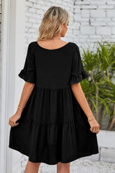 Robe à volants et col en V